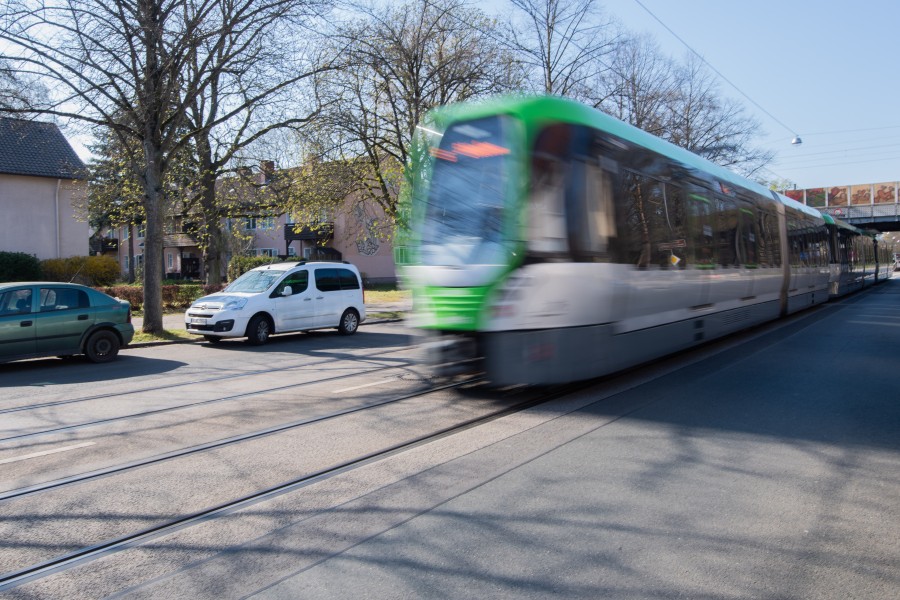 Tragisches Unglück in Hannover! Wieder erfasst die Stadtbahn einen Passanten. (Archivbild)