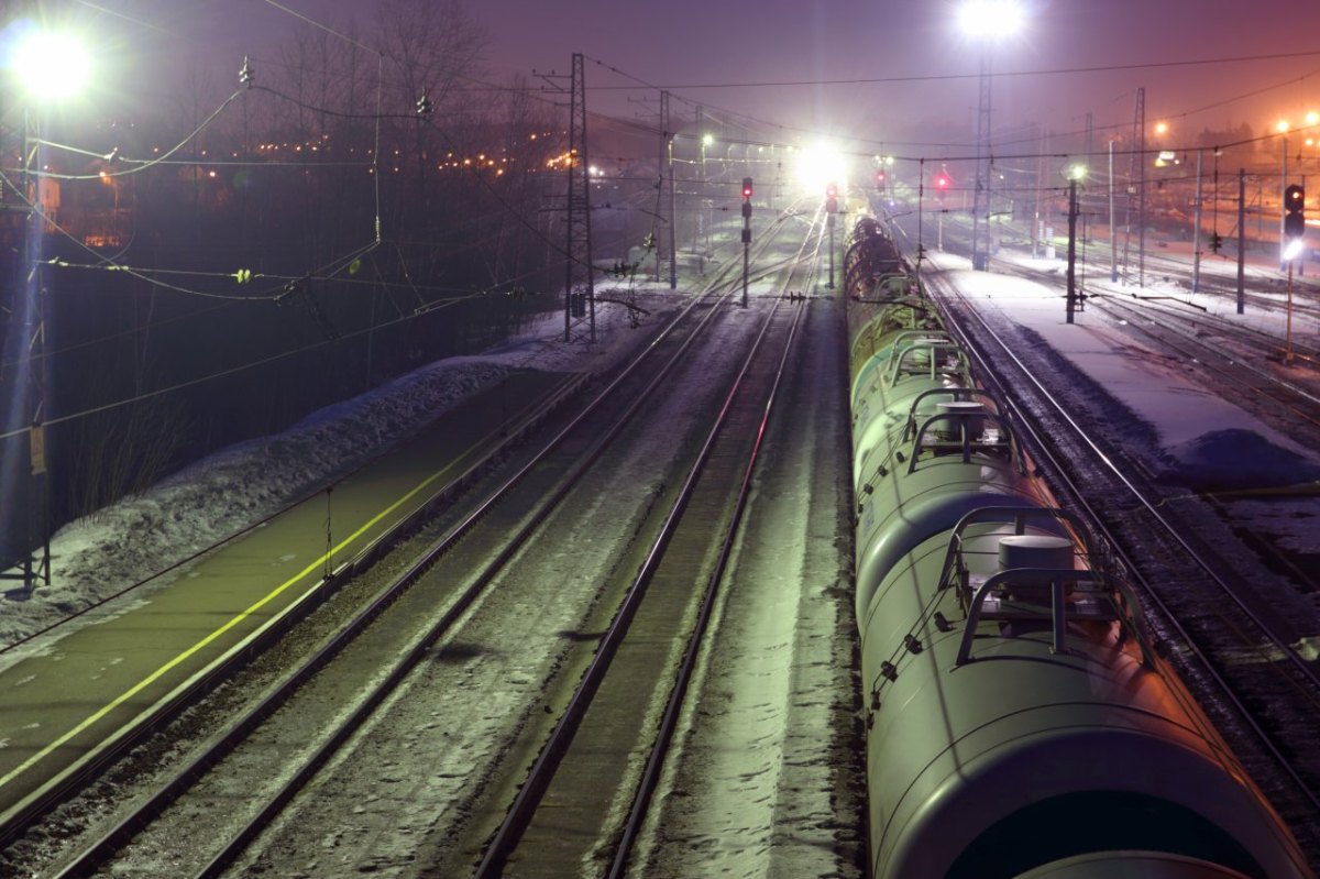 güterzug nachts nach wolfenbüttel cremlingen magdeburg mädchen