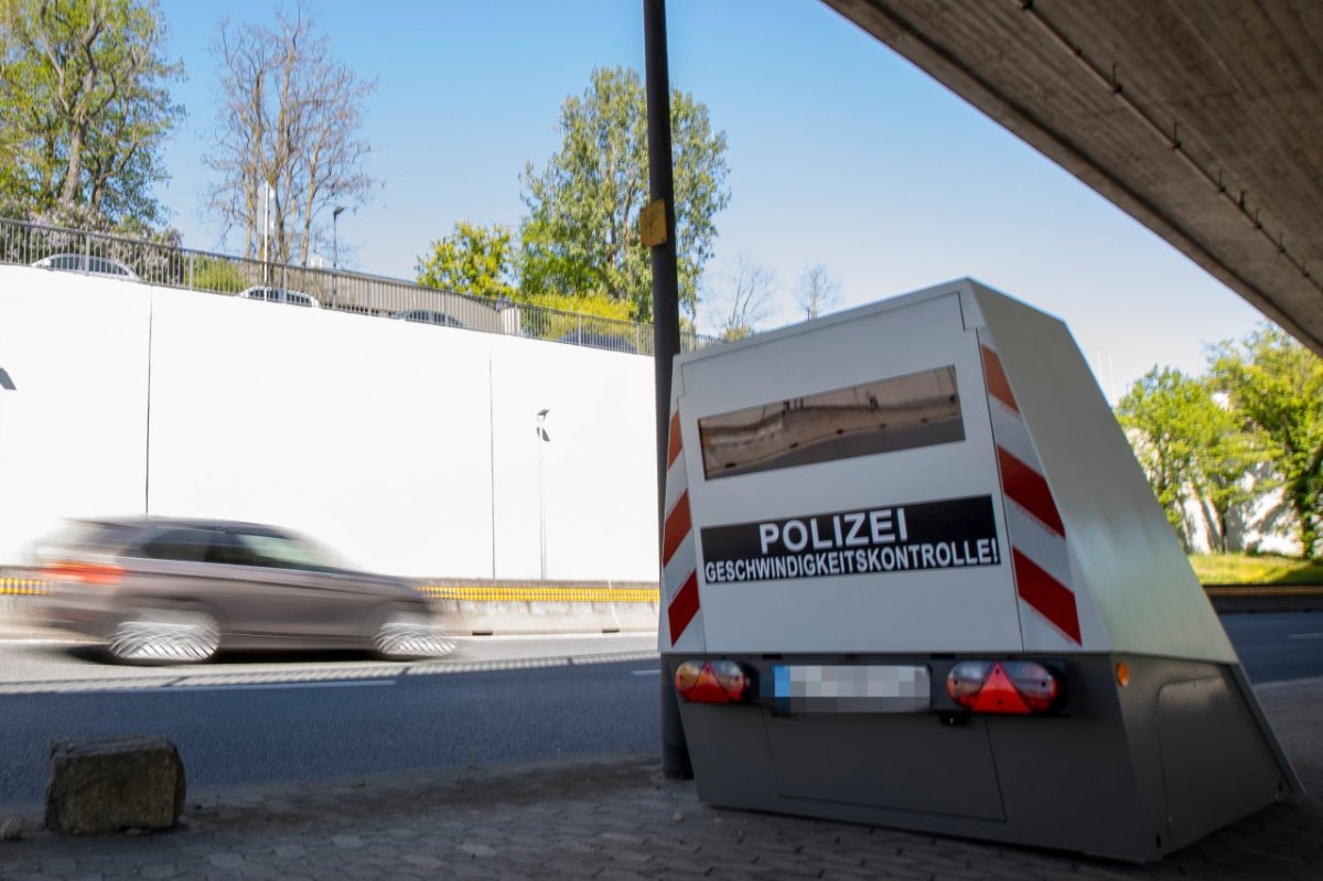 blitzer wolfsburg enforcement trailer