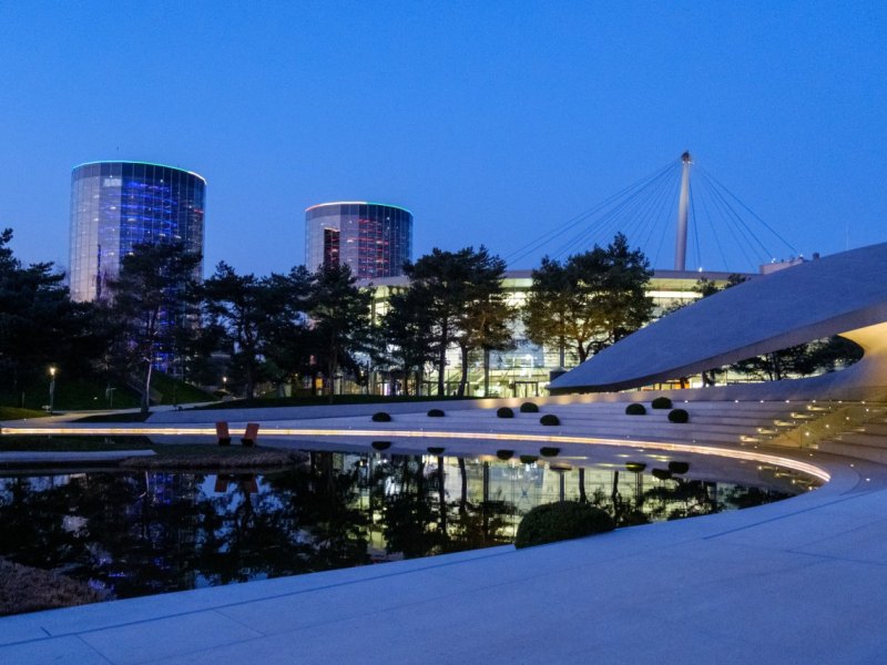 Autostadt-Wolfsburg.jpg