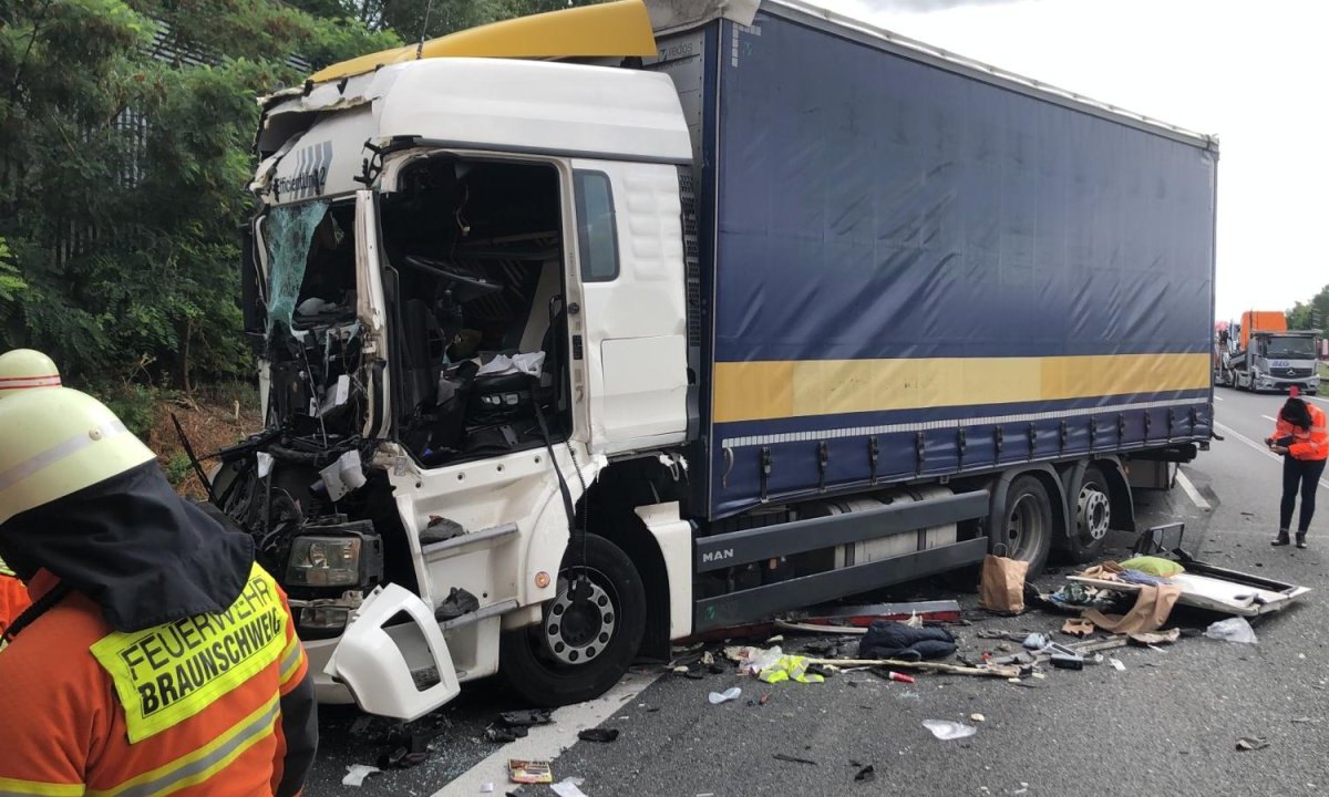 A2 bei Braunschweig unfall