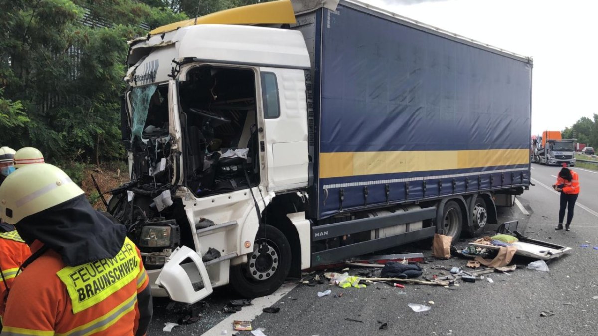 A2 bei Braunschweig unfall