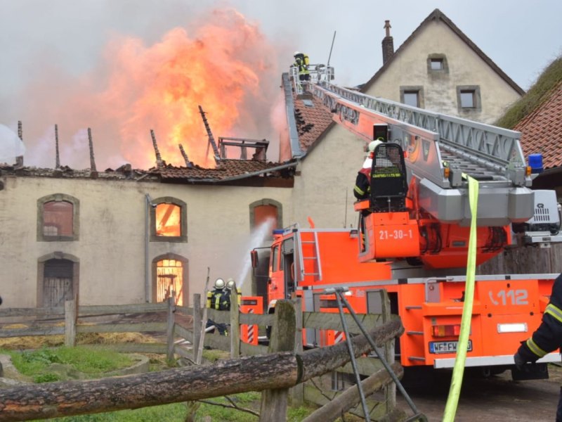 Heiningen Klostergut brennt