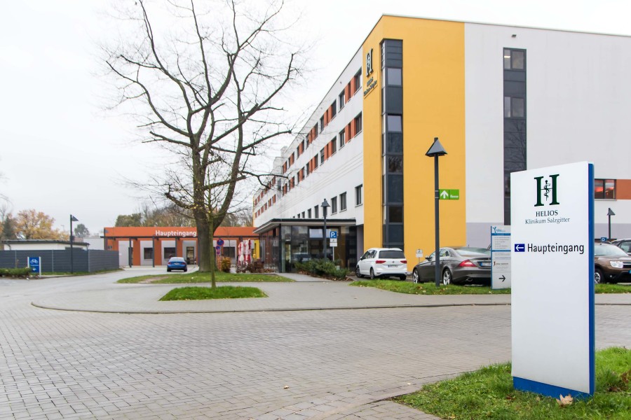 Das Helios Klinikum Salzgitter hatte unangemeldeten Besuch. Und genau der sorgt jetzt für Empörung. (Archivbild)