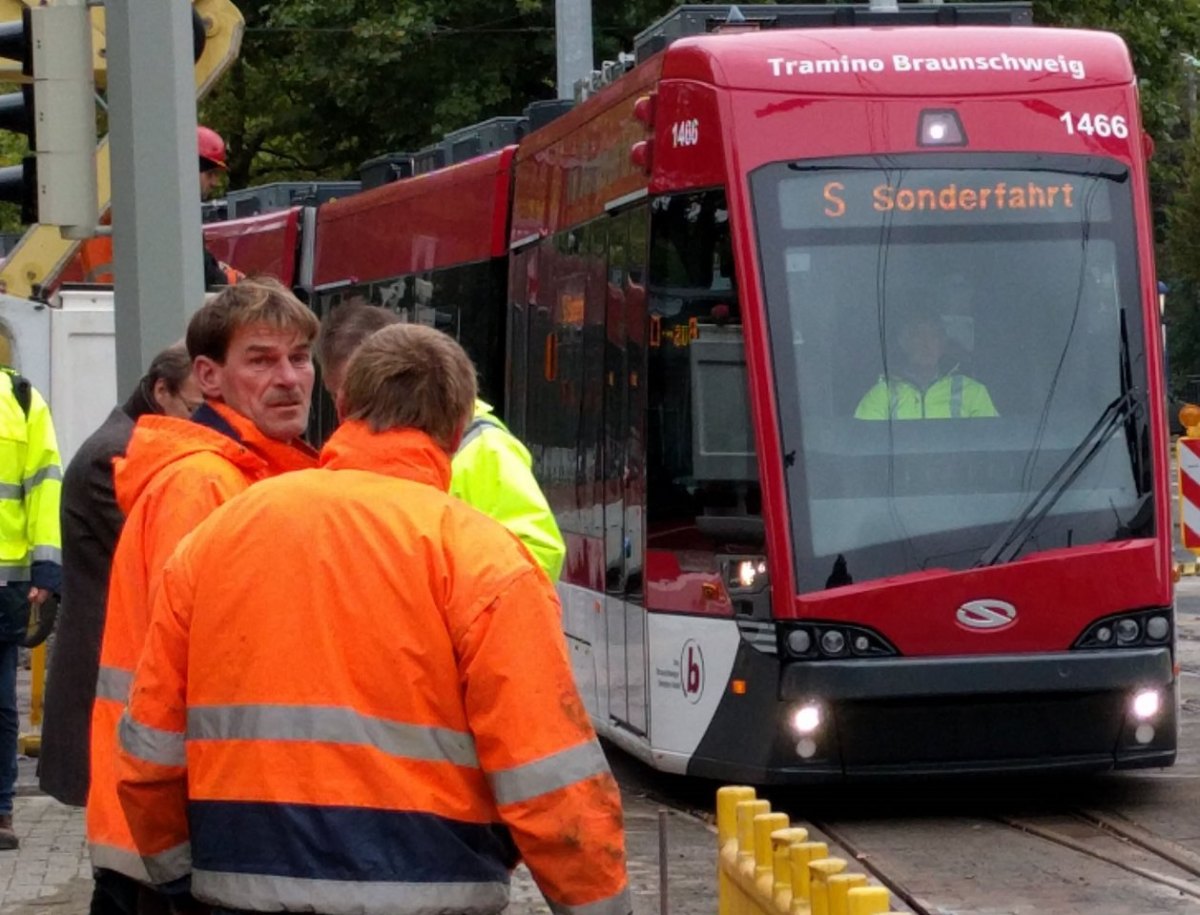 Straßenbahn.jpg