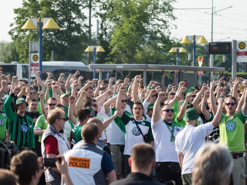 eintracht wolfsburg fans vfl