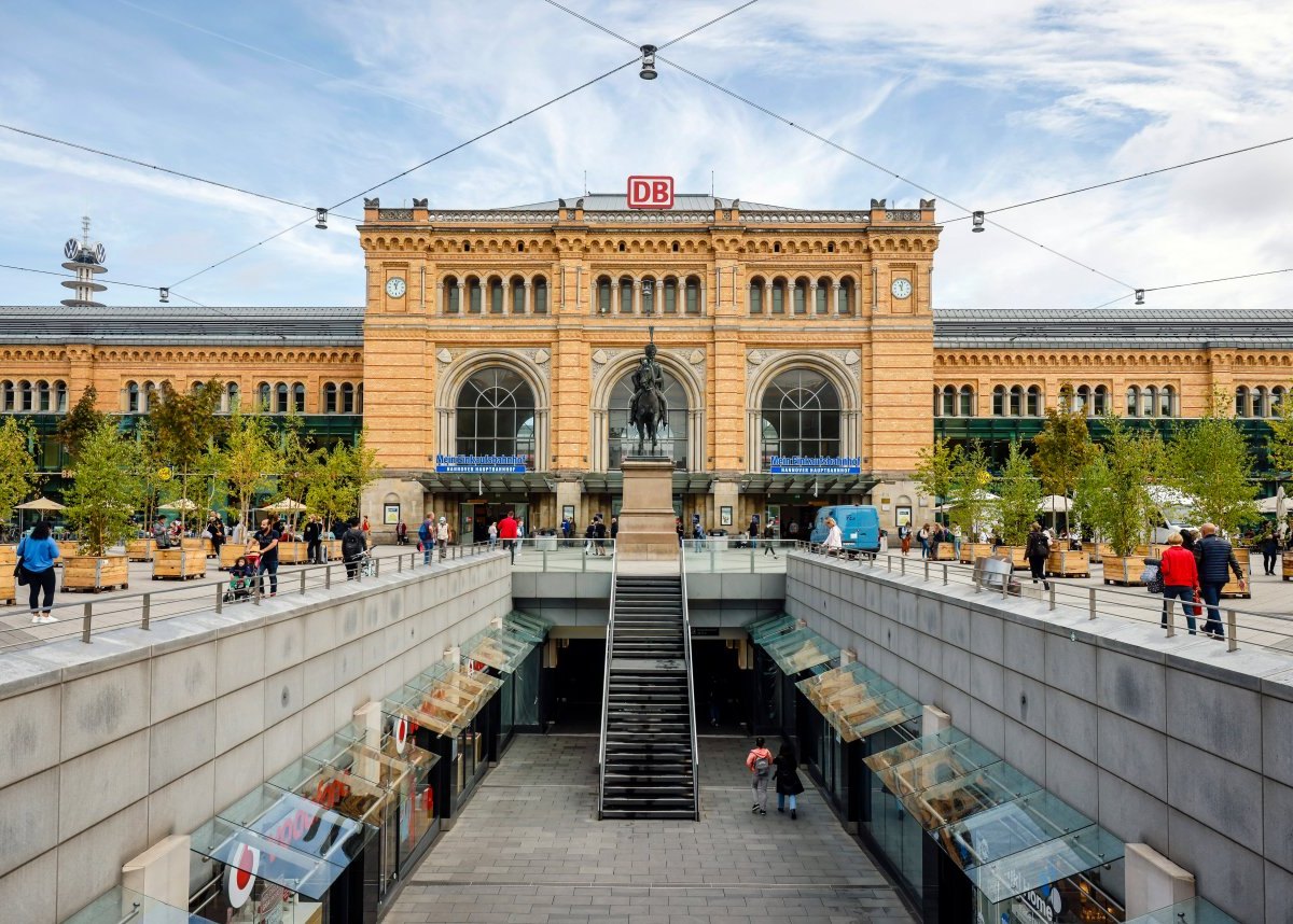 hauptbahnhof hannover.jpg