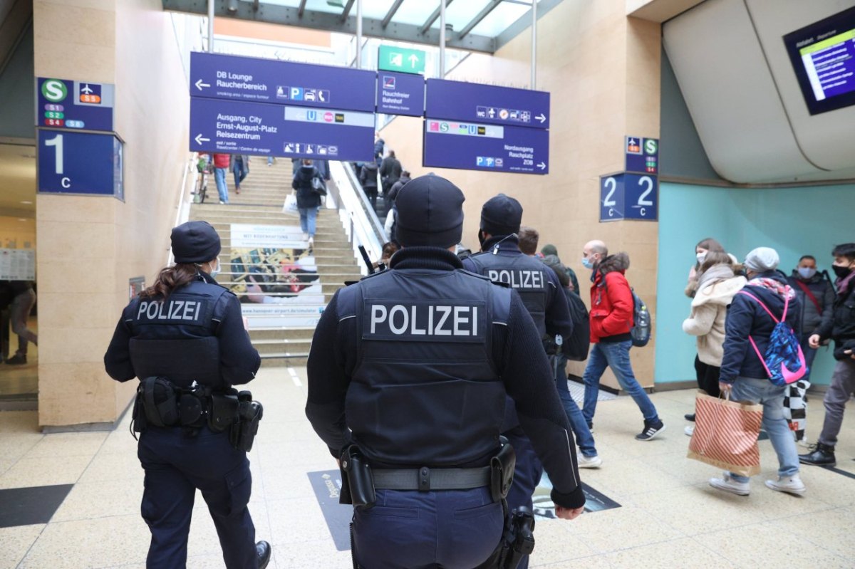 hauptbahnhof hannover.jpg