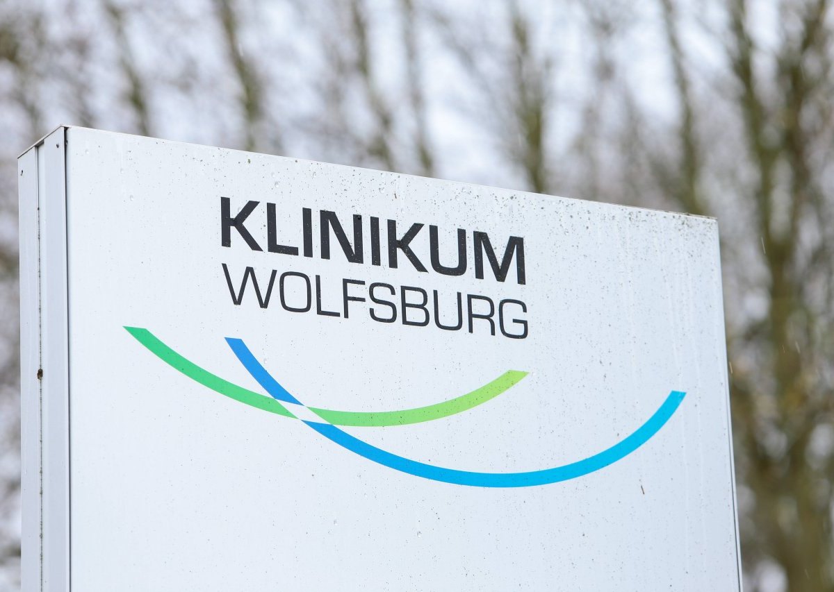 klinikum Wolfsburg schild