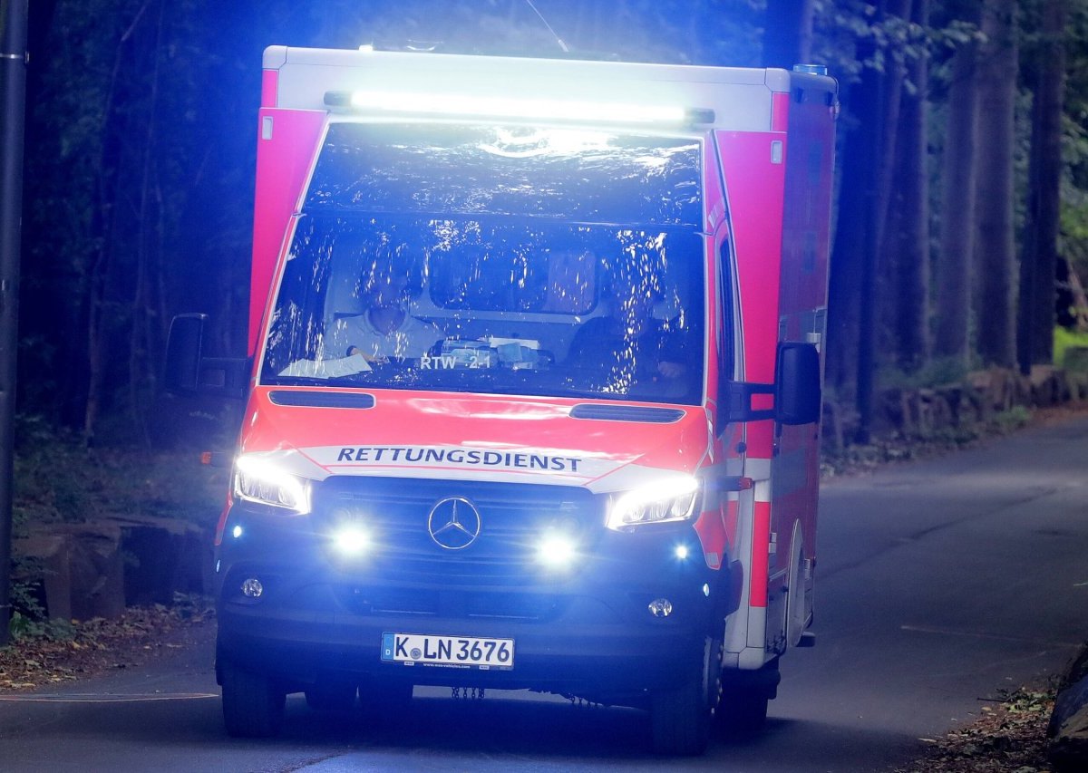 krankenwagen.jpg