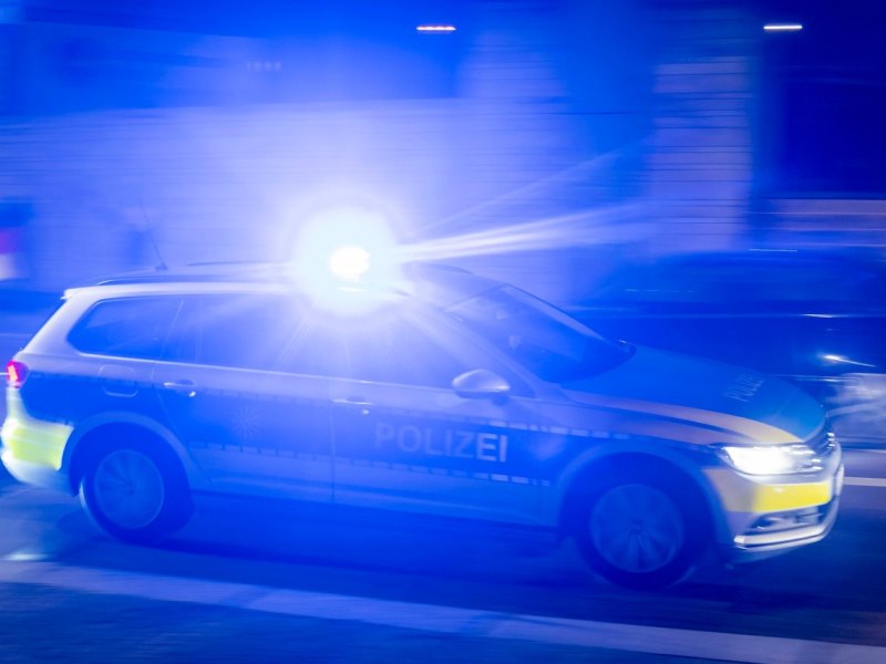 polizei salzgitter blaulicht nacht