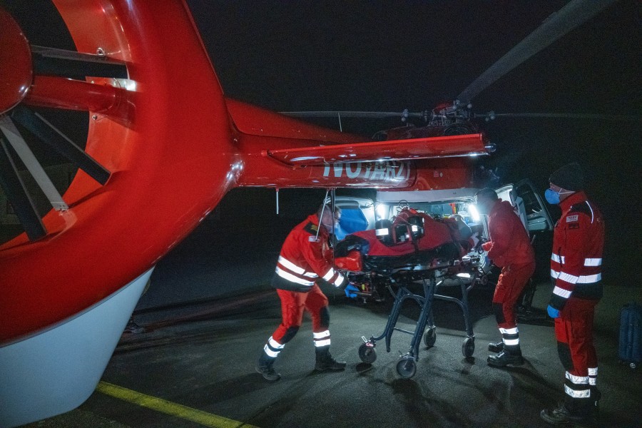 Ein Rettungshubschrauber brachte den Mann in der Silvester-Nacht nach Halle. (Symbolbild)