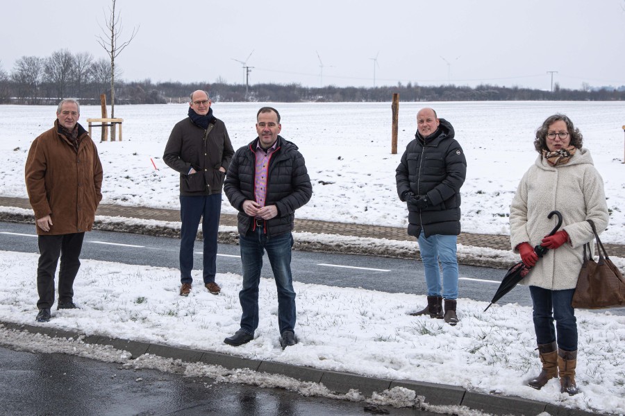 Ortsbürgermeister Salzgitter Nordost, Christian Striese (Mitte), erhält Rückendeckung von Frank Oesterhelweg (Landtagsabgeordneter, Landtagsvizepräsident, Vorsitzender der CDU im Braunchweiger Land), Christoph Plett (Landtagsabgeorndeter), Holger Bormann (Bundestagskandidat der CDU)  und Andrea Kempe (Kreisvorsitzende der CDU).