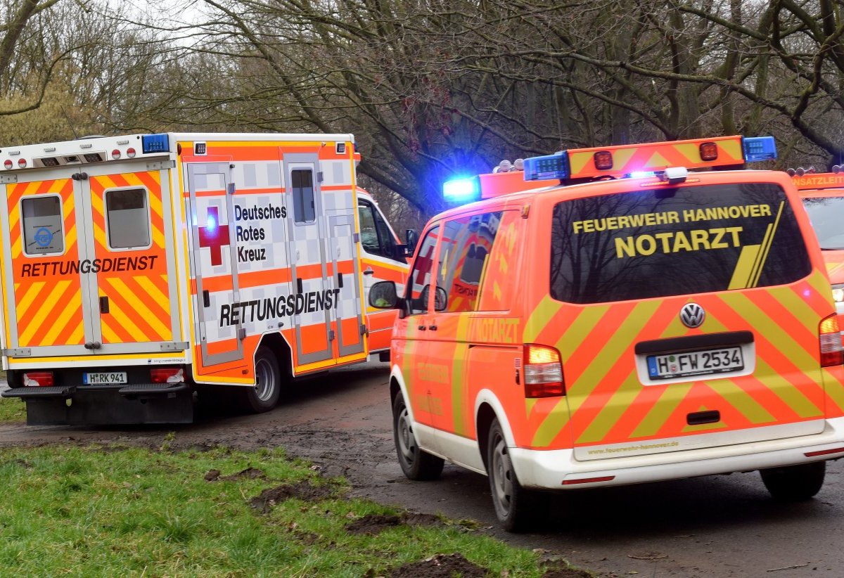 unfall rettungswagen rettungsdienst hannover