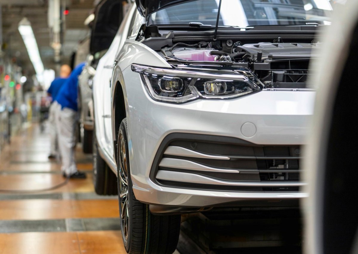 vw golf wolfsburg produktion mitarbeiter