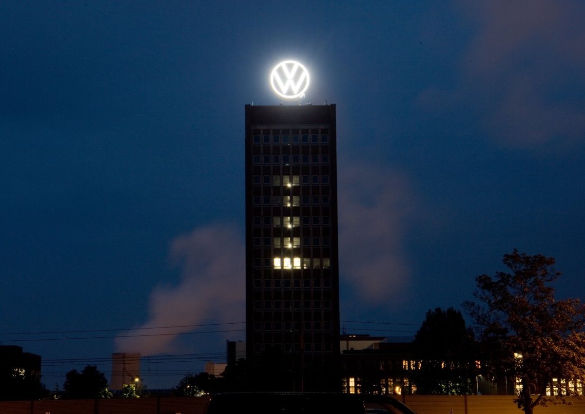 vw logo.jpg