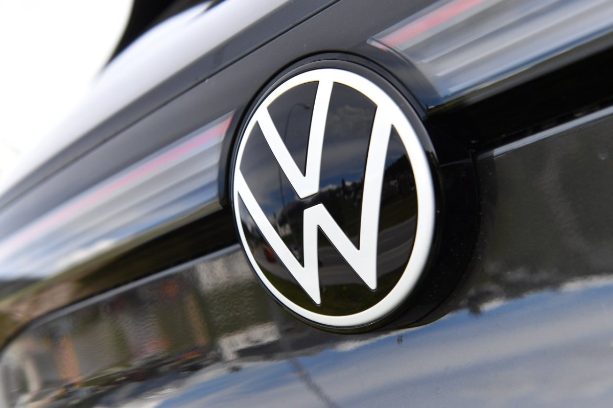 vw logo