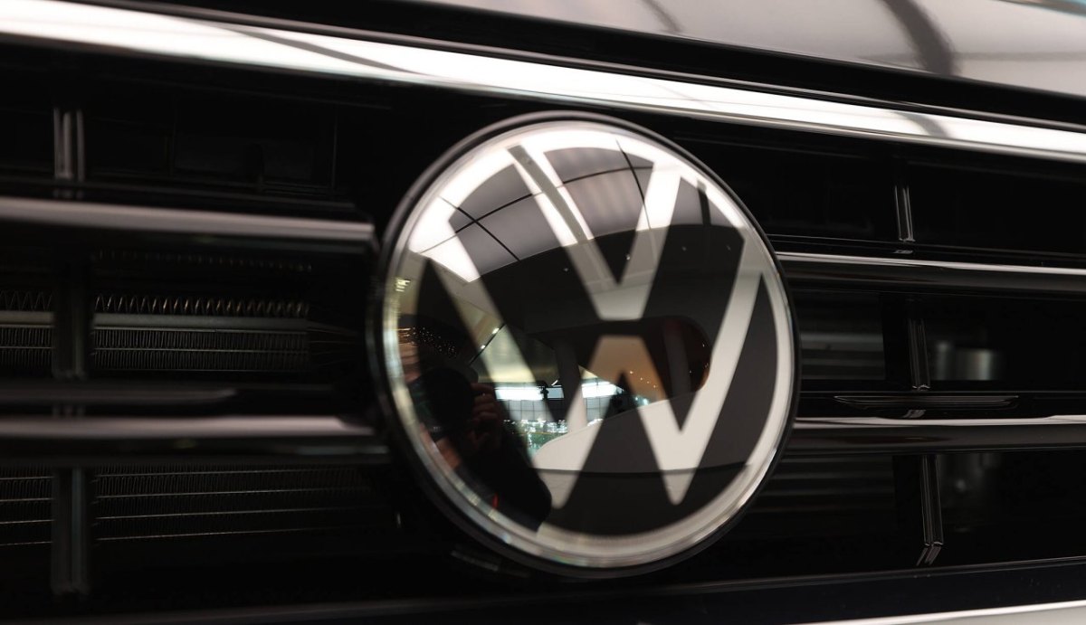 vw logo.jpg