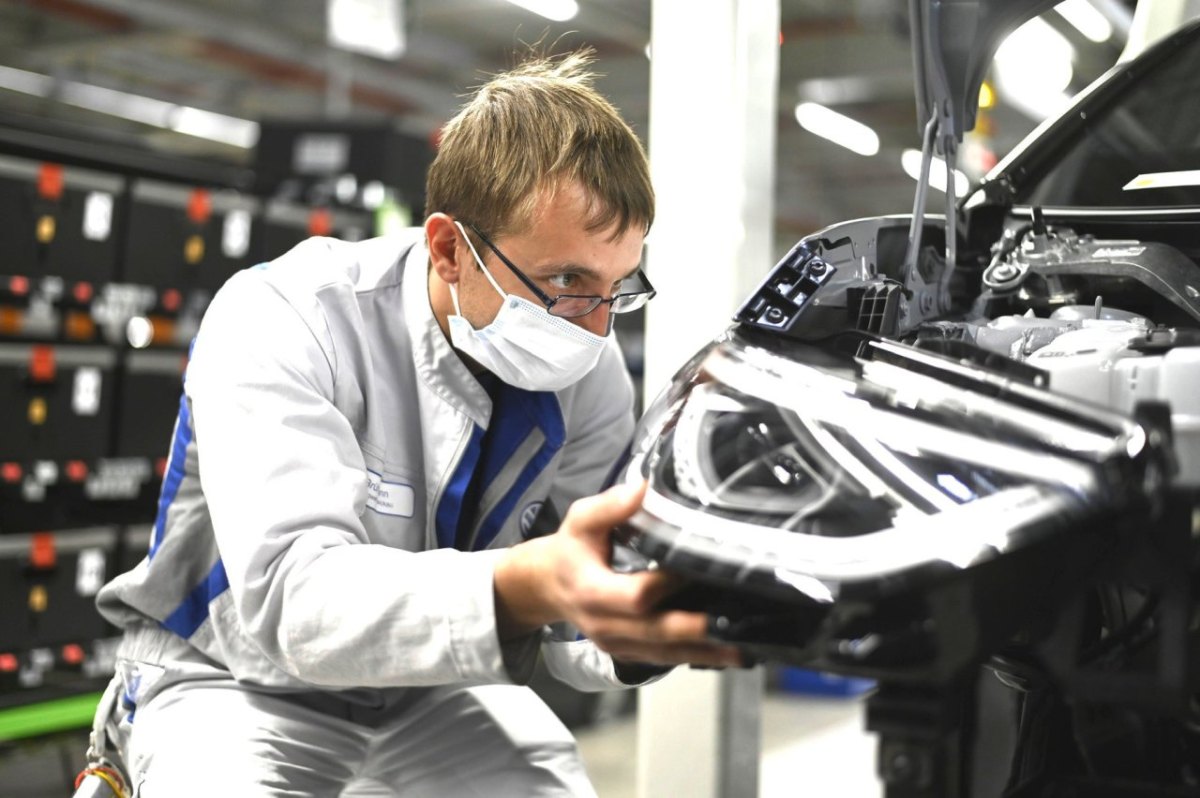 vw mitarbeiter zwickau befragung stimmungsbarometer