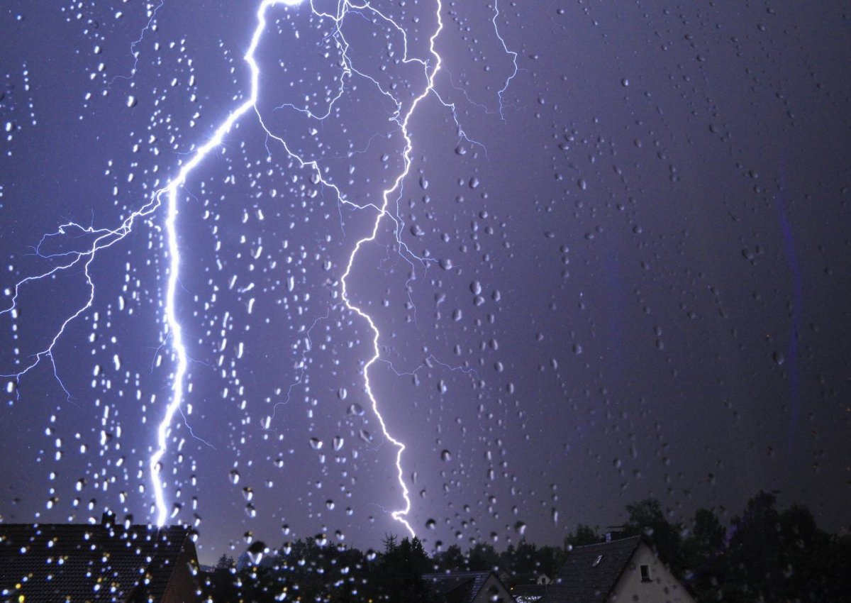 wetter-in-niedersachsen-blitz.jpg