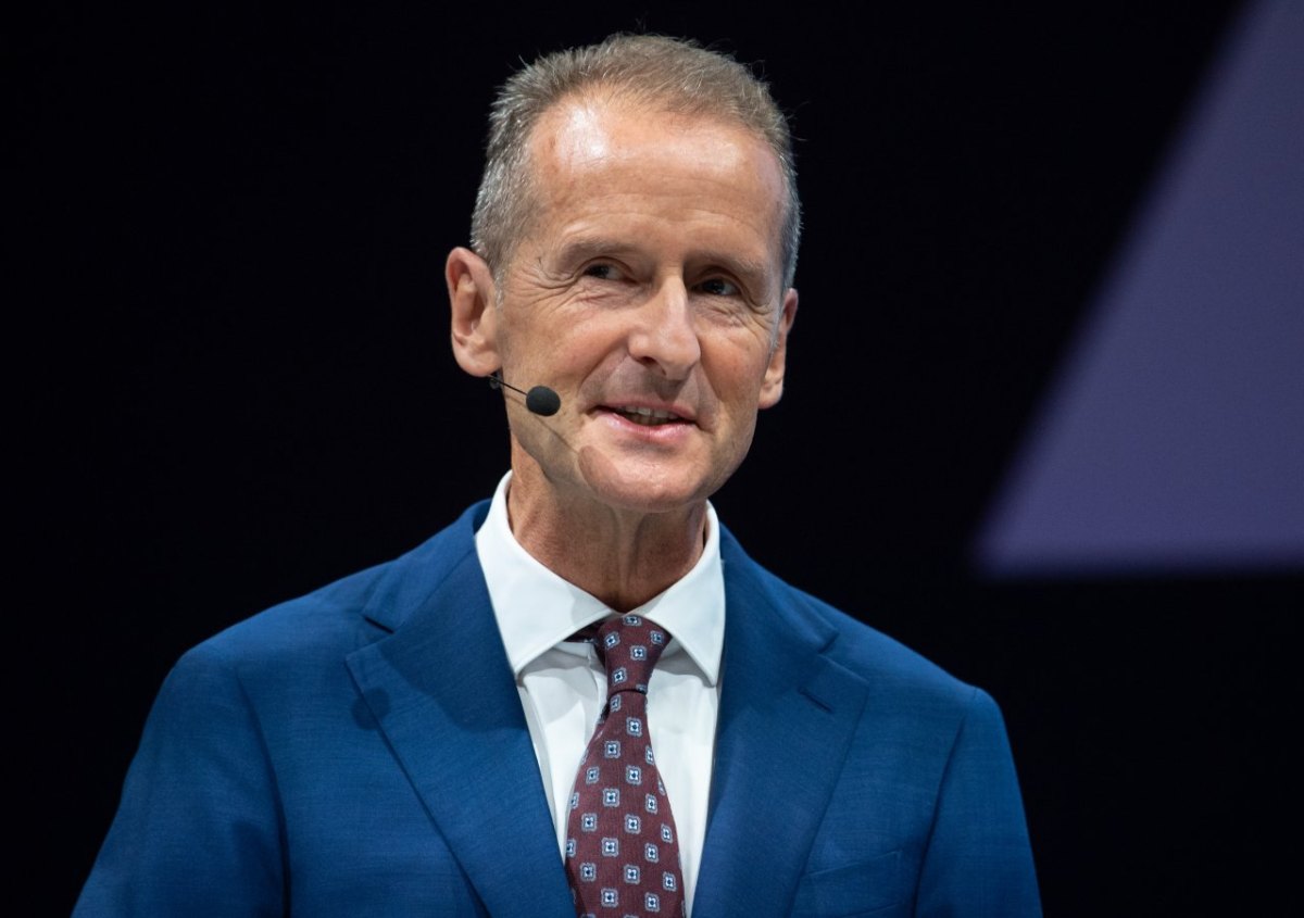 vw boss herbert diess volkswagen.jpg