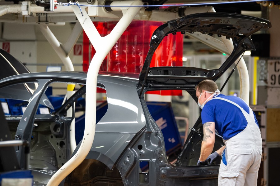 Bei VW in Wolfsburg ist am frühen Morgen offenbar der Strom ausgefallen. (Symbolbild)