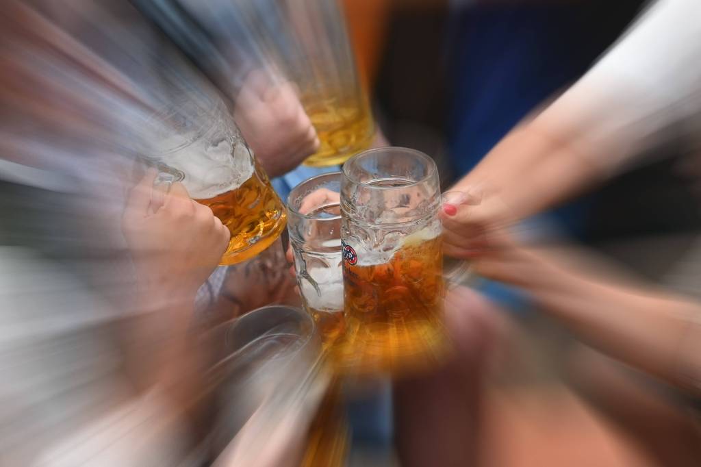 Beim Oktoberfest in Peine kippte die ausgelassene Stimmung! (Symbolbild)