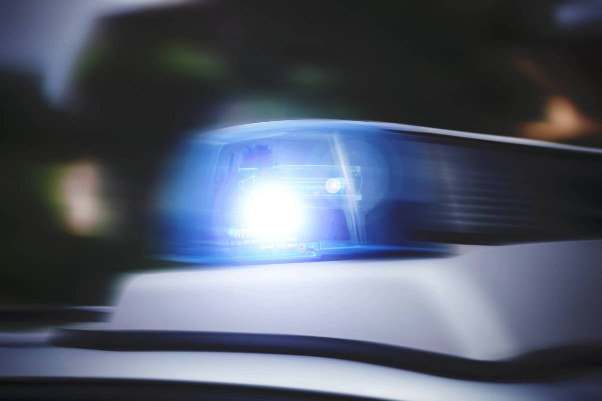 Bei einem Unfall in Wolfsburg sind drei MÃ¤nner verletzt worden.