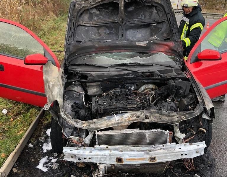 A2 Helmstedt Auto brennt