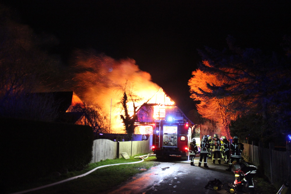 Flammen-Inferno in einer Scheune im Kreis WolfenbÃ¼ttel!
