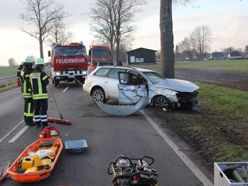 Schwerer Verkehrsunfall auf der B65 zwischen Mehrum und Schwicheldt!
