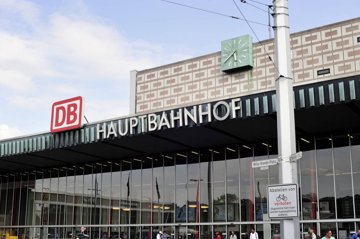 Die Feuerwehr musste am Dienstag zu einem Brand am Braunschweiger Hauptbahnhof ausrÃ¼cken. Jetzt ist klar: Ein Brandstifter war dafÃ¼r verantwortlich.