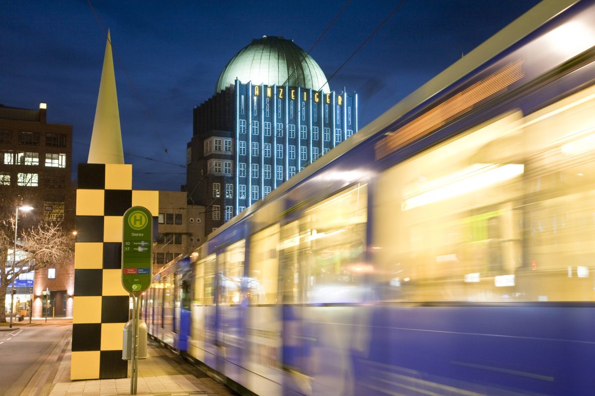 TÃ¶dlicher StraÃŸenbahn-Unfall in Hannover! (Symbolbild)