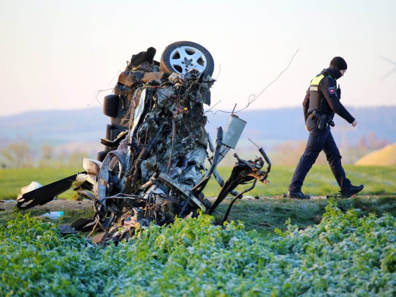 Horror-Crash im Landkreis Göttingen in Niedersachsen!