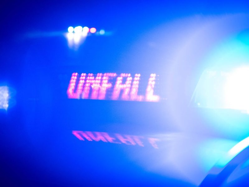 Welch unfassbare Aktion! Dass dieser Unfall in Helmstedt so glimpflich ausgegangen ist, ist ein großes Wunder. Welch unfassbare Aktion! Dass dieser Unfall in Helmstedt so glimpflich ausgegangen ist, ist ein großes Wunder.