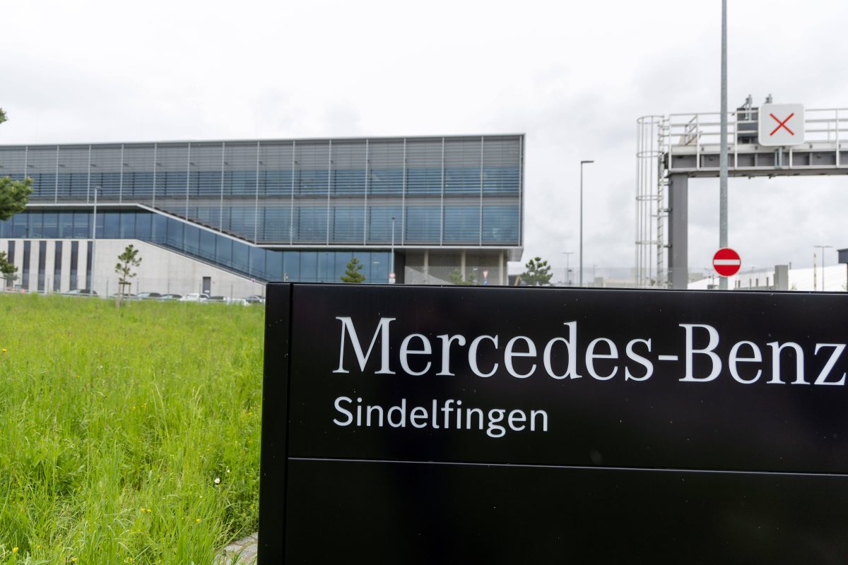 Die Betroffenheit nach den tÃ¶dlichen SchÃ¼ssen bei Mercedes in Sindelfingen ist groÃŸ. Auch VW hat seine Anteilnahme ausgedrÃ¼ckt!