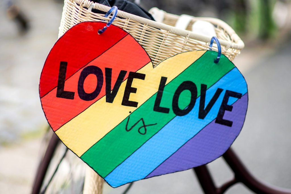 Der CSD in Hannover war so bunt wie das Leben – aber offenbar gefiel das nicht allen.