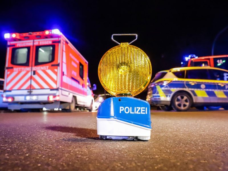 Dramatische Szenen in Wolfsburg! Eine Autofahrerin wollte einem Mann helfen – dann kam es zur Katastrophe.