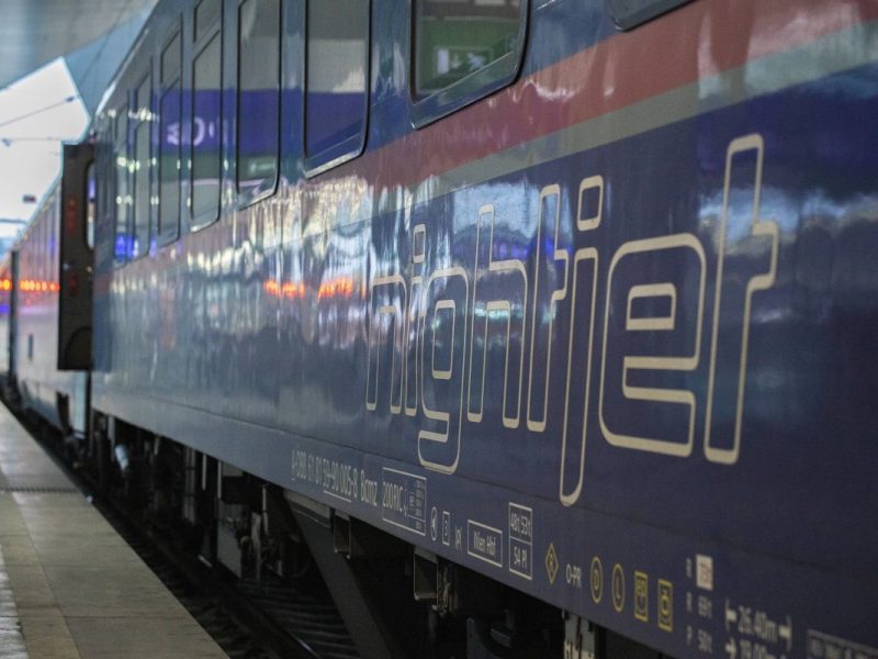 Zwei Frauen sind in einem Nightjet nach Hannover zum Opfer eines Perversen geworden.