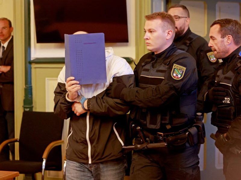 Prozessbeginn in Stendal! ER soll die 19-Jährige umgebracht haben.
