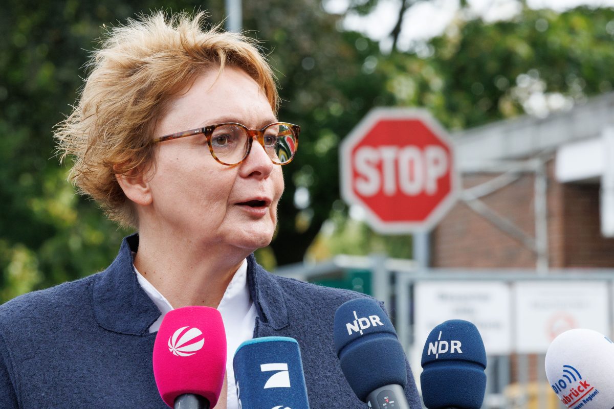 Niedersachsens Innenministerin Daniela Behrens rechnet fÃ¼r das nÃ¤chste halbe Jahr mit vielen Tausenden GeflÃ¼chteten, die neu nach Niedersachsen kommen.