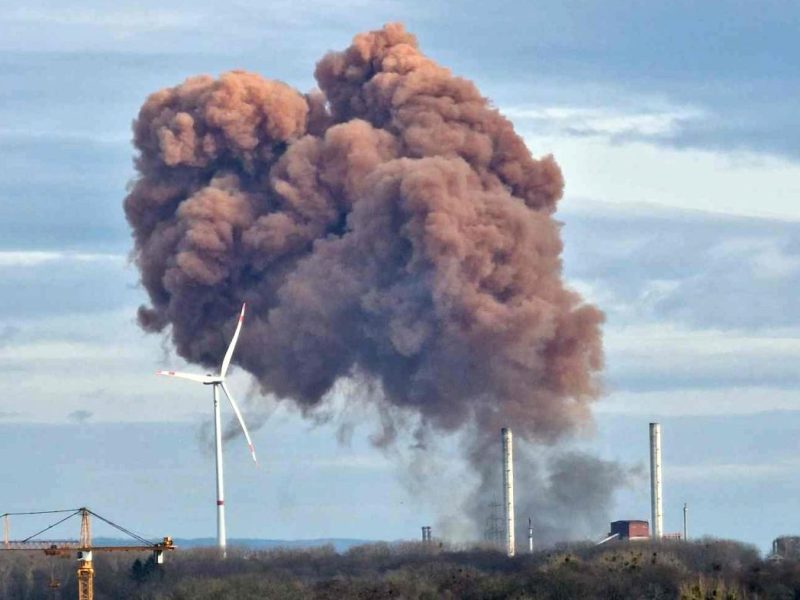 Schlacke-Wolke über Salzgitter!