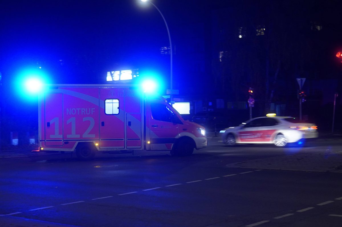 Schlimme Auseinandersetzung am Nordkopf in Wolfsburg. Ein 18-JÃ¤hriger kÃ¤mpft um sein Leben. (Symbolbild)