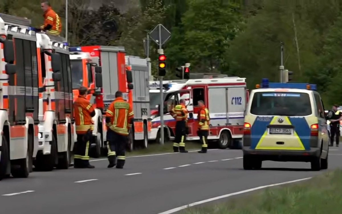 Als wÃ¤re der Gift-Brand zwischen WolfenbÃ¼ttel und Braunschweig nicht schon schlimm genug, kracht es direkt nebenbei auch noch heftig.