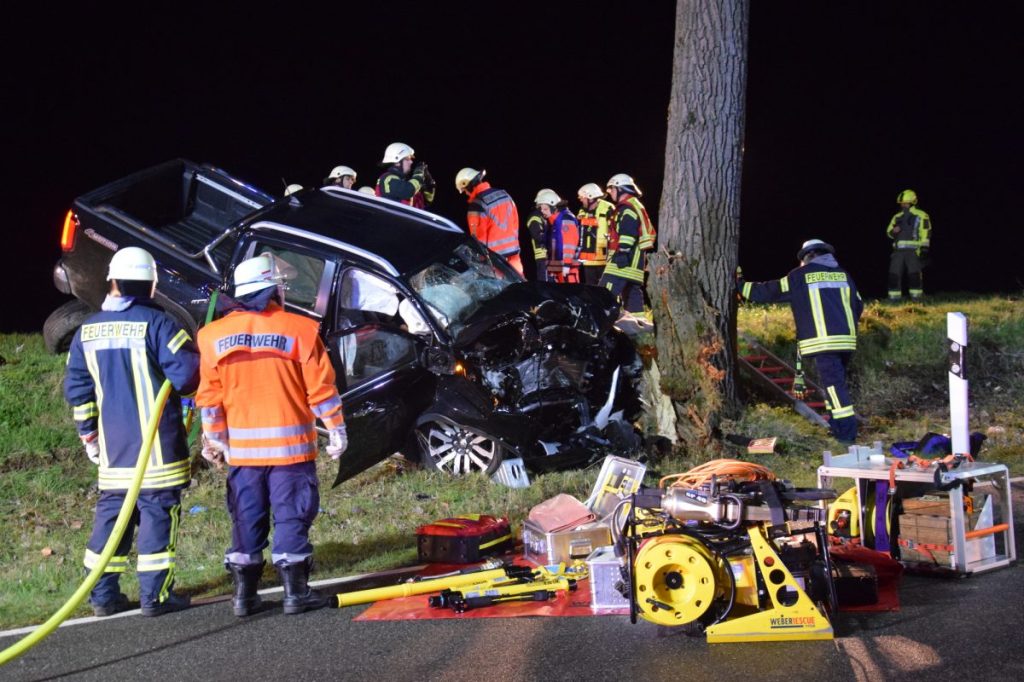 Im Einsatz waren die Feuerwehren aus Schöppenstedt, Groß Dahlum und Ampleben.