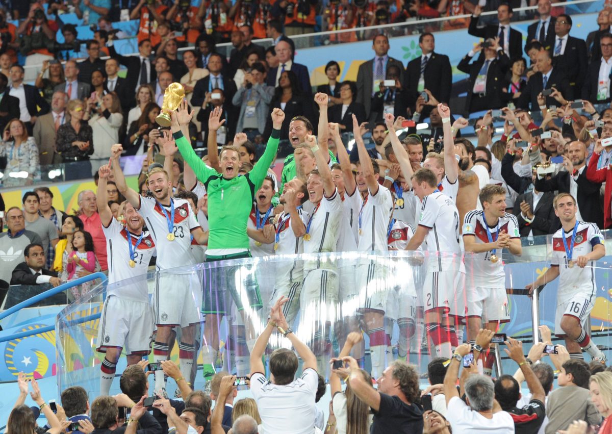 Mit Manuel Neuer (li.) ist nun der letzte Weltmeister von 2014 aus der deutschen Nationalmannschaft zurückgetreten. 