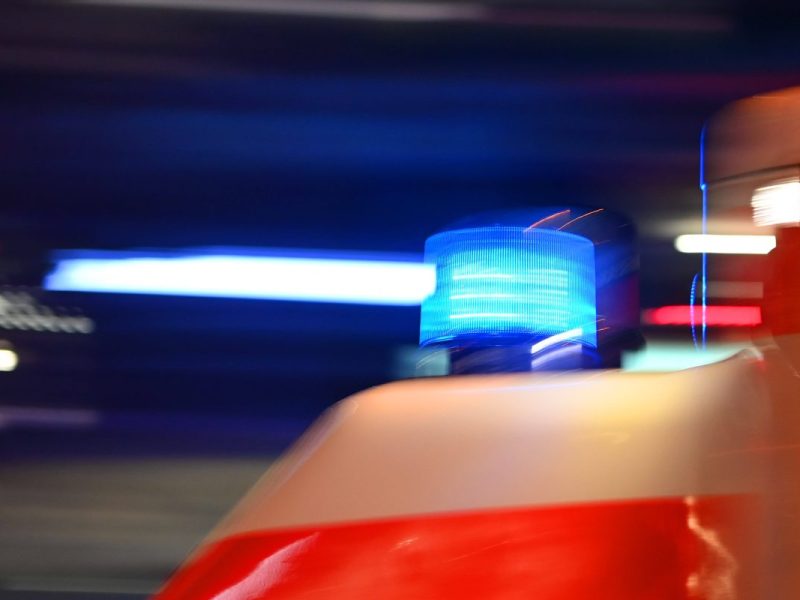 Schlimme Nachrichten aus Salzgitter: Ein Mann ist von einem Auto erfasst worden und noch am Unfallort gestorben.