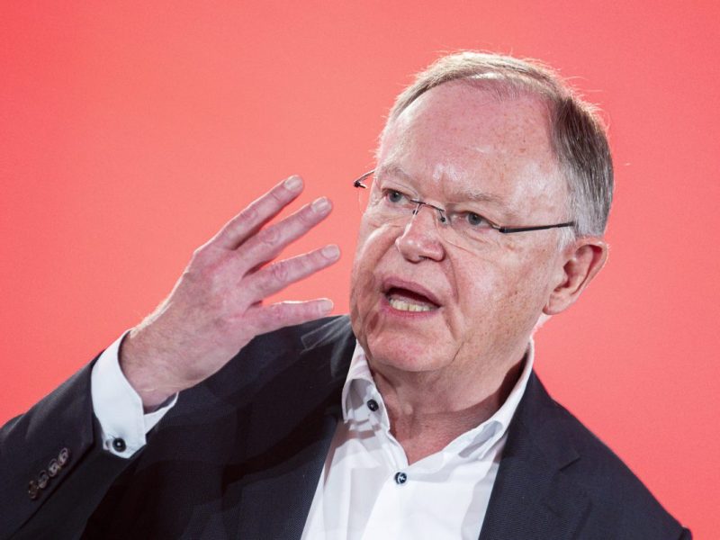 Während die Sozialdemokraten von Ministerpräsident Stephan Weil ihr schlechtestes Ergebnis bei einer Bundestagswahl im Land verzeichnen, feiert die AfD ihren bislang besten Wert.