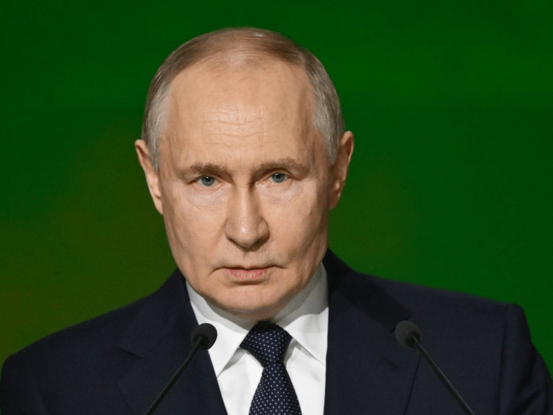 Russland wendet sich ab: Putin verliert Rückhalt in der Atomfrage. Eine Insiderin berichtet, wie sich Russen trotz Kreml-Propaganda unabhängig informieren.